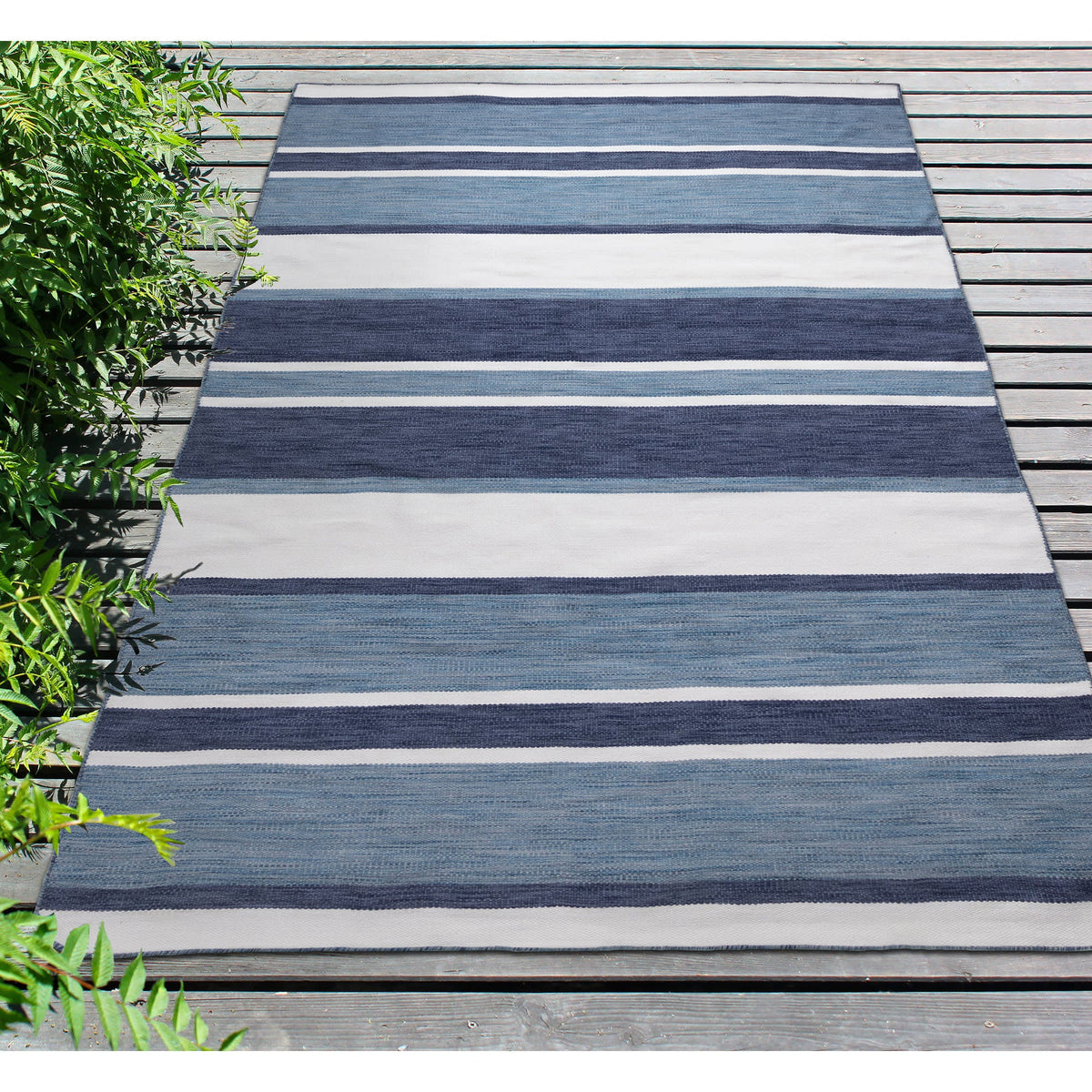 Navy | 5' x 7'6"