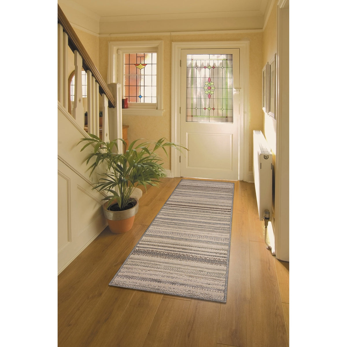 Neutral | 1'11" x 7'6"