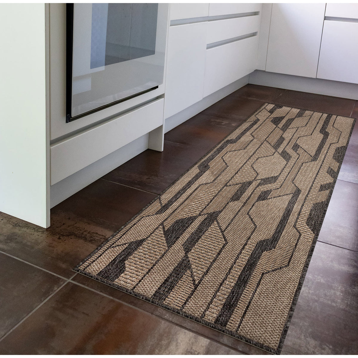 Taupe | 1'11" x 7'6"