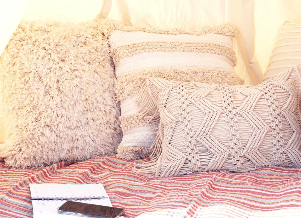 Ivory_Neutral