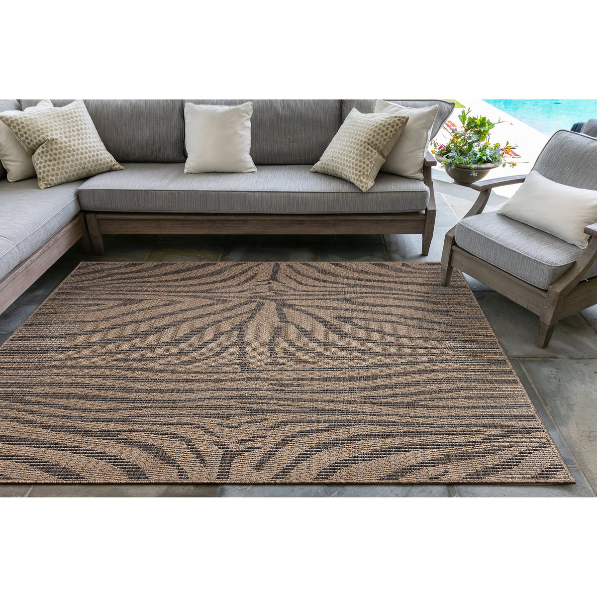 Taupe | 7'10" Square