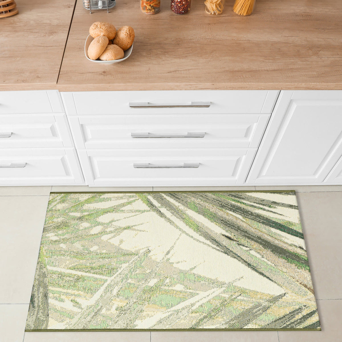 Green | 2'5" x 3'11"
