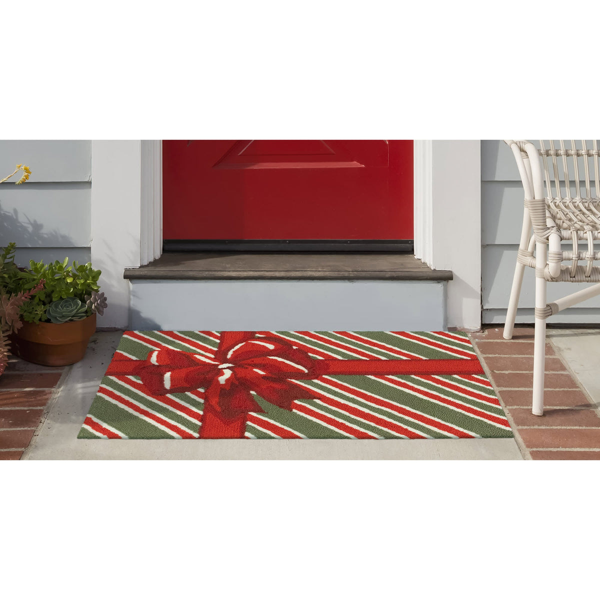 Red | 1'8" x 2'6"