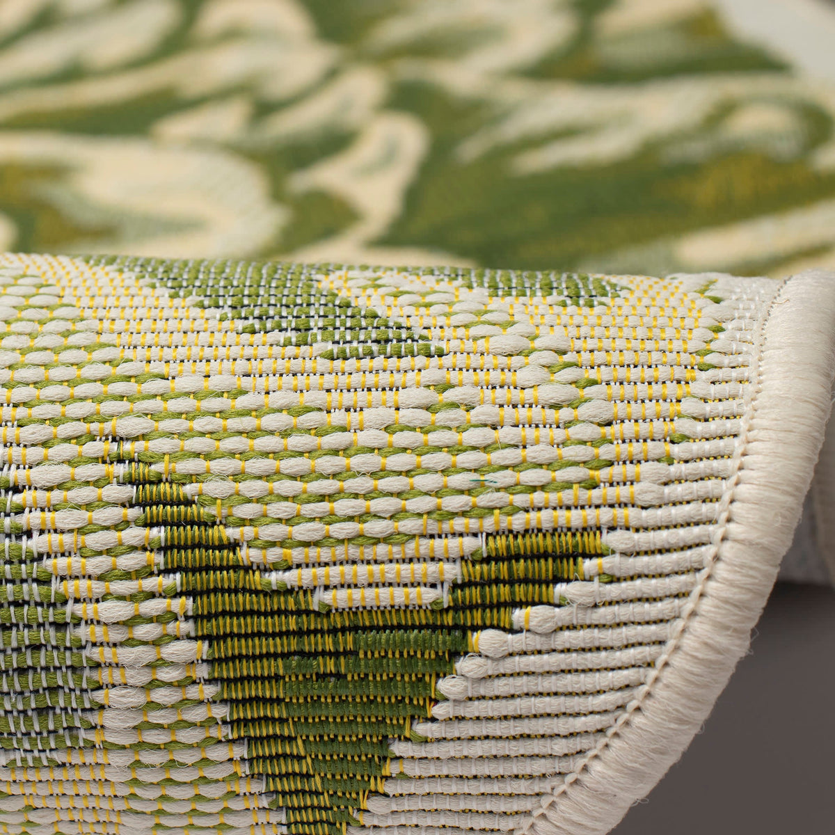 Green | 3'3" x 3'3"