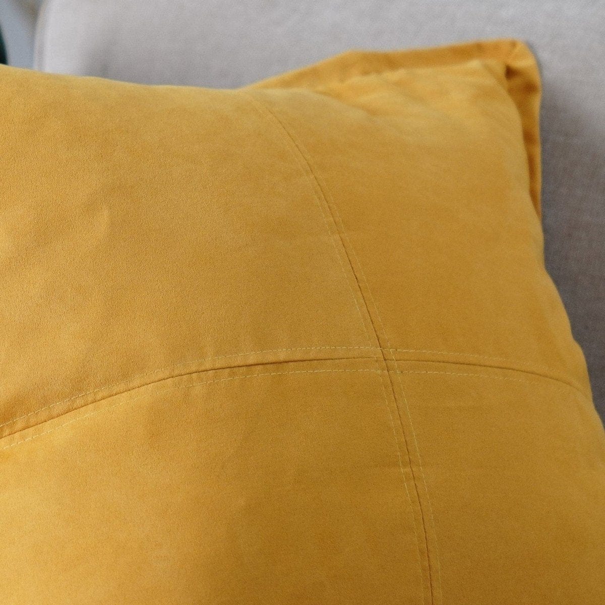 Mineral Yellow