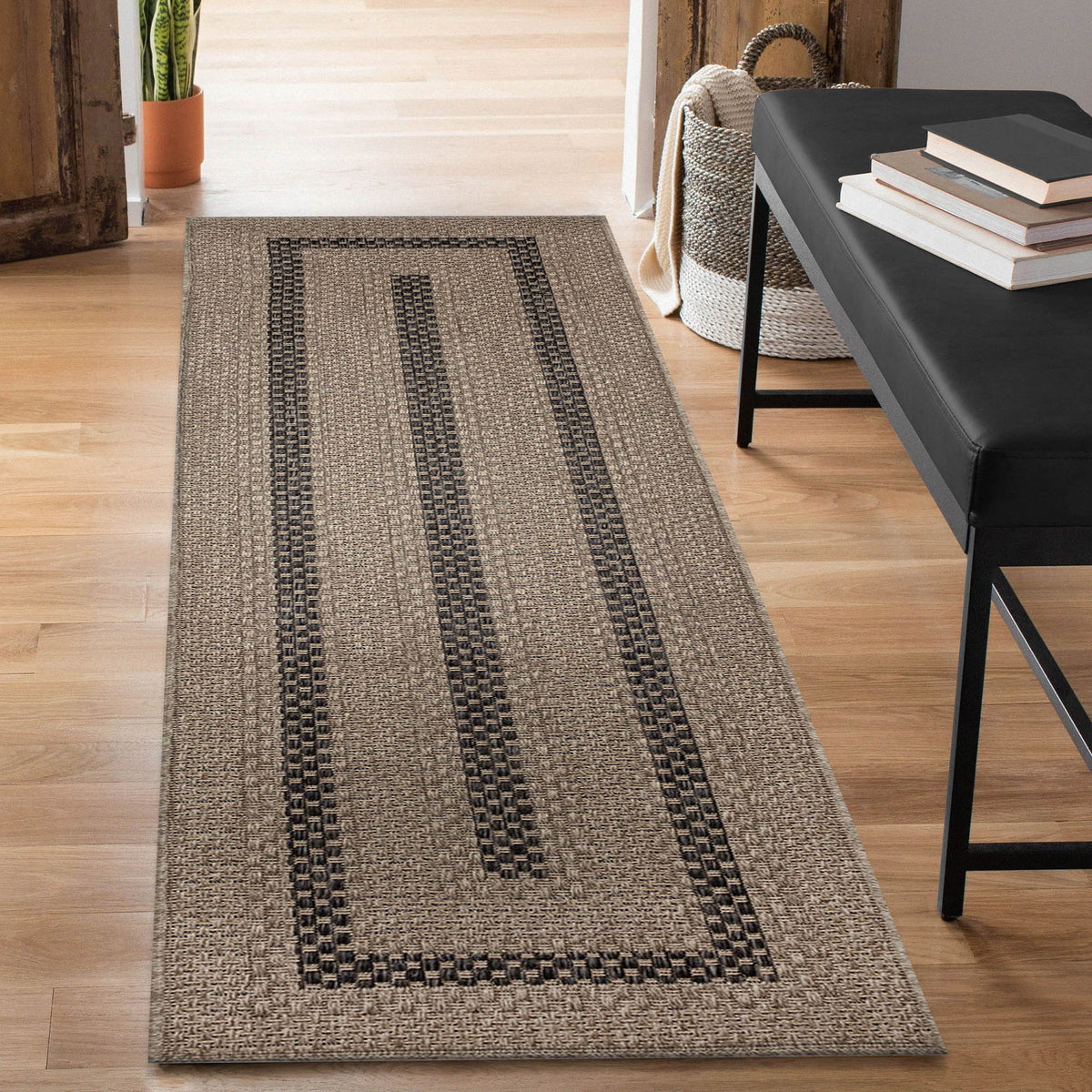Taupe | 1'11" x 7'6"