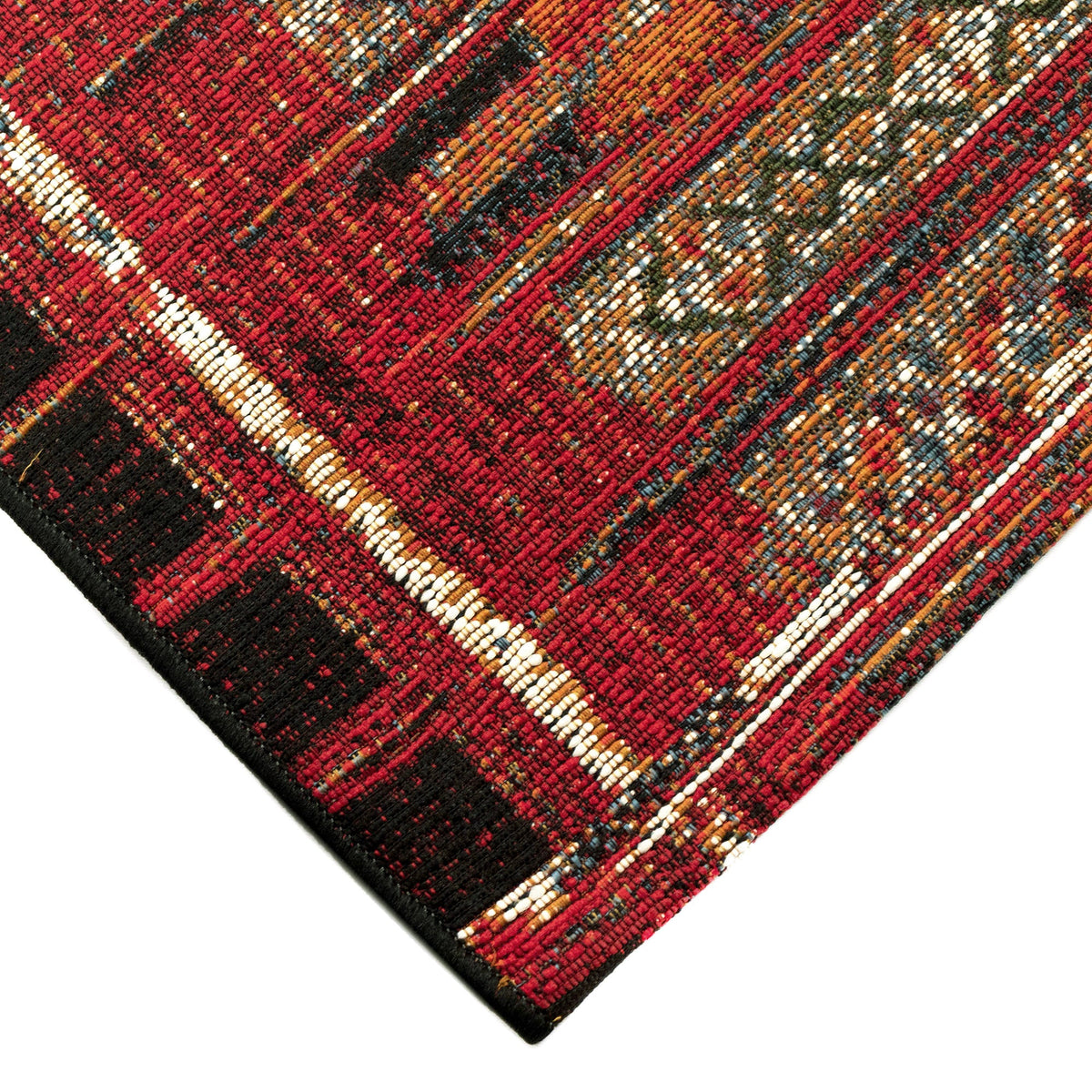 Red | 2'5" x 3'11"
